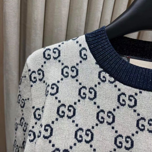 New Gucci 2025 GG monogram metallic Ivory and blue GG lamé jacquard knit top S - Picture 5 of 6